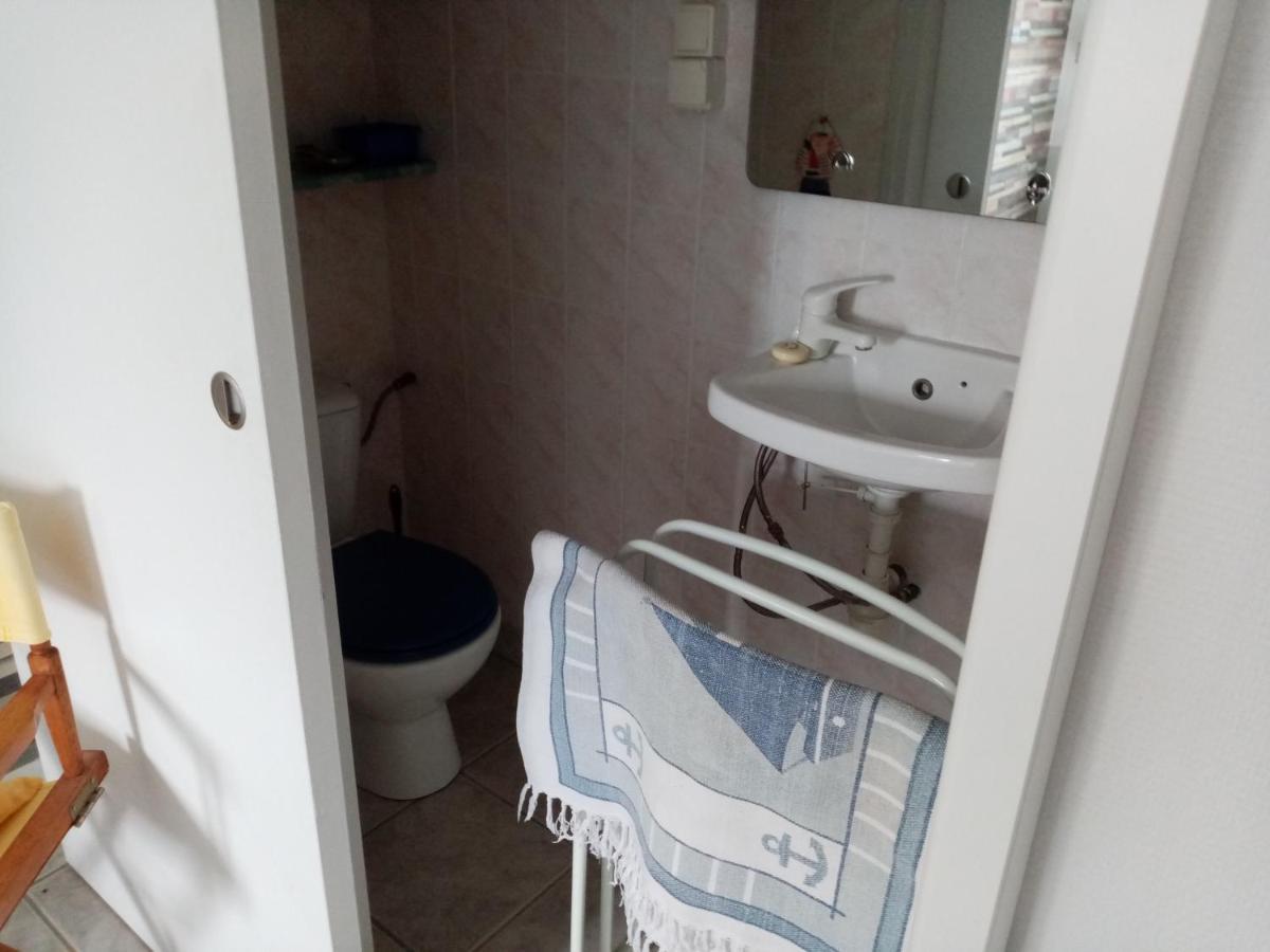 La Chambre Du Randonneur Bangor Bagian luar foto